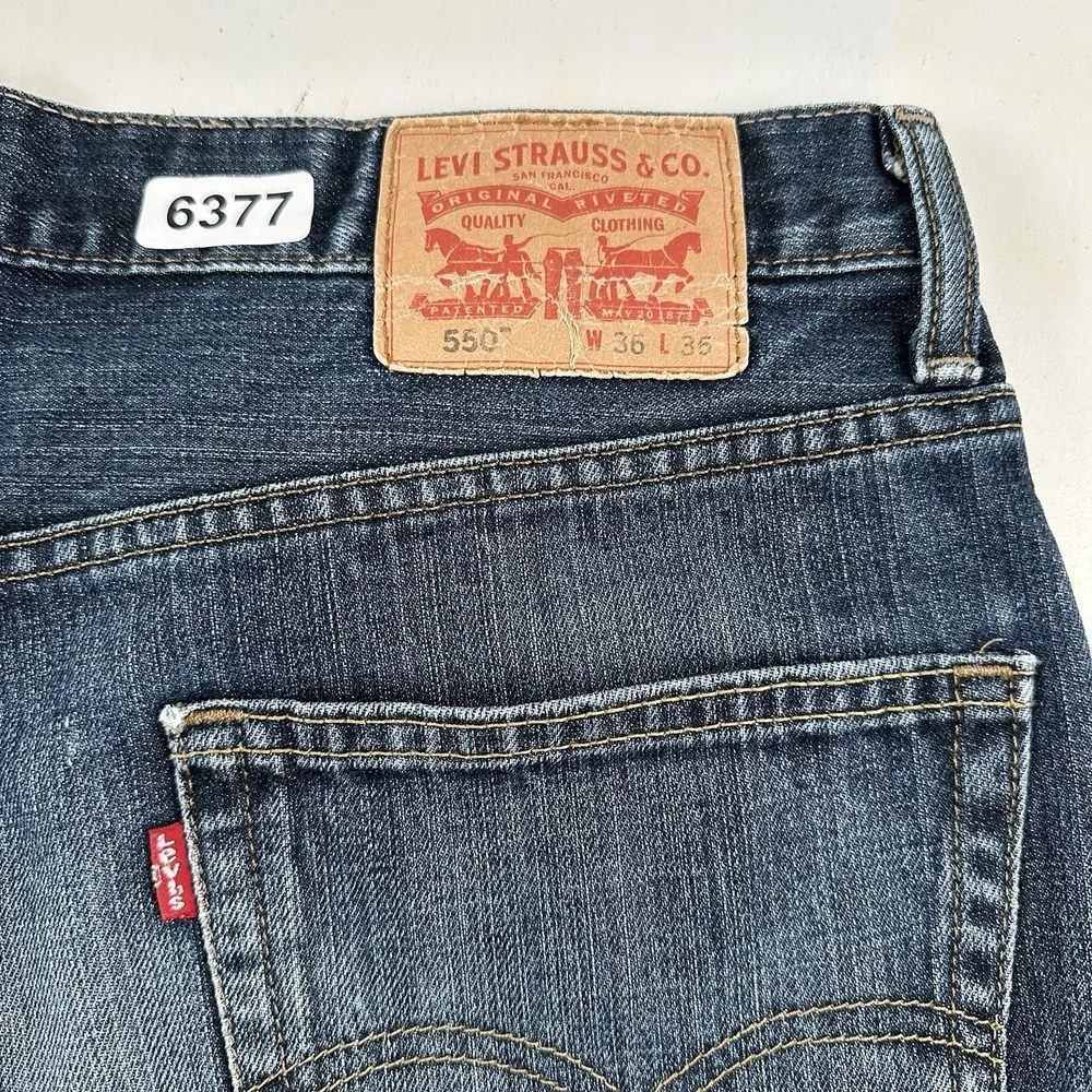 Y2K Levis 550 Relaxed Straight Jeans Fits 36x34 Distressed Blue Dark 100% Cotton